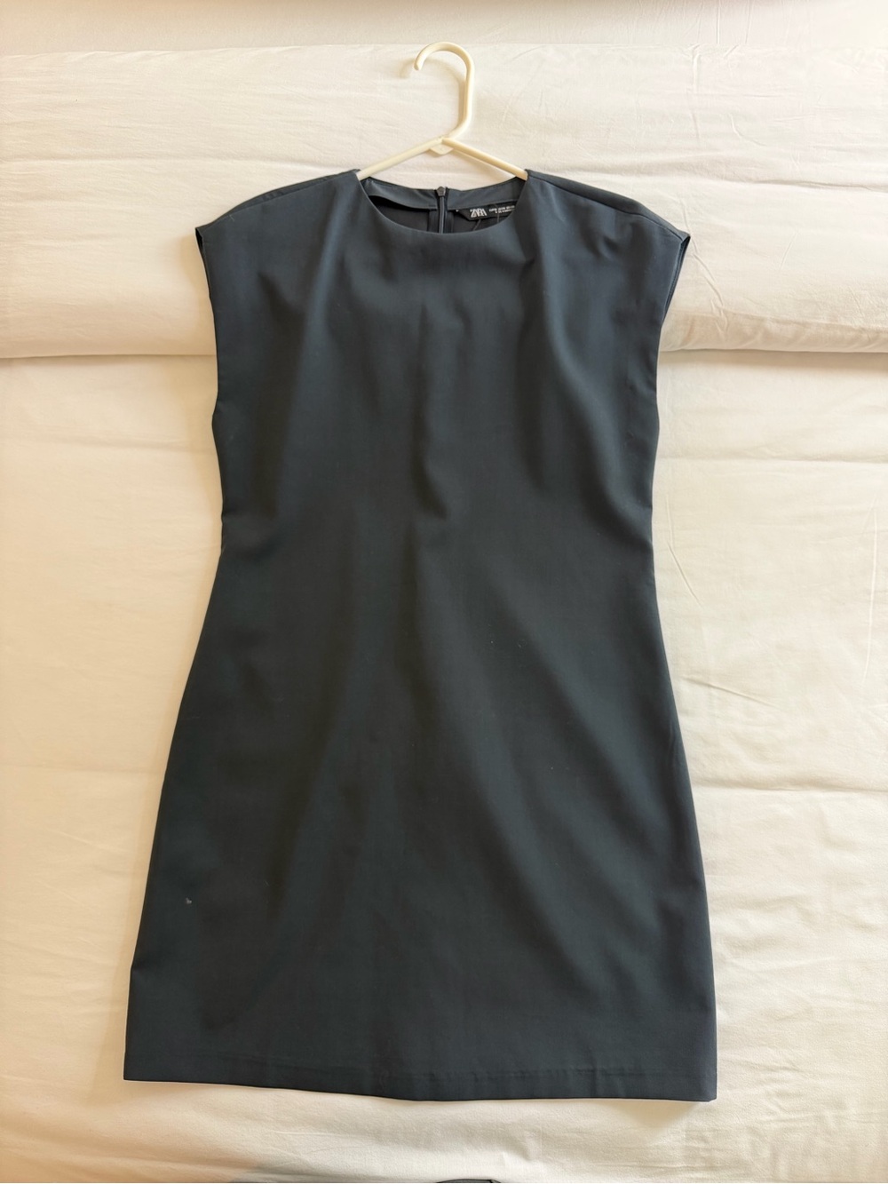 Zara Classic Gray Cap-Sleeve Sheath Dress